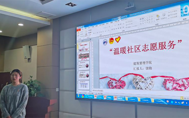 饶娆同学进行陈诉.jpg